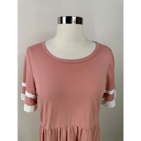 Orange Creek Casual Short Sleeve Scoop Neck Dress - Picture 4 of 11